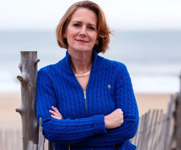 Kim-Hoey-Stevenson - Crop